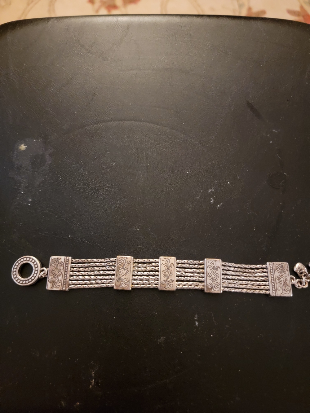 Elegant Silver Multi-Strand Link Bracelet with Engraved Accents